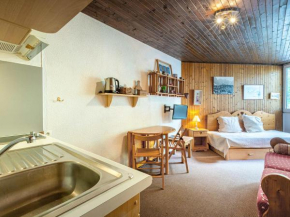 Studio cosy au centre de Val-d'Isère, proche pistes, parking inclus - FR-1-694-269